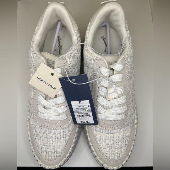 Universal Thread White Persephone Sneakers 7.5 - Picture 6 of 7